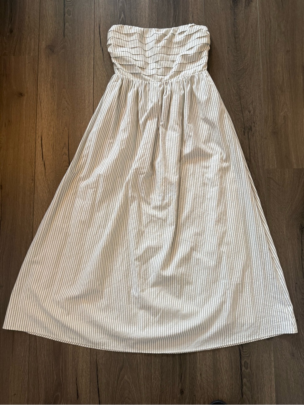 NWT Altar’d State Strapless Smocked Dress in Ivory with brown Stripe Size Small - Picture 6 of 14